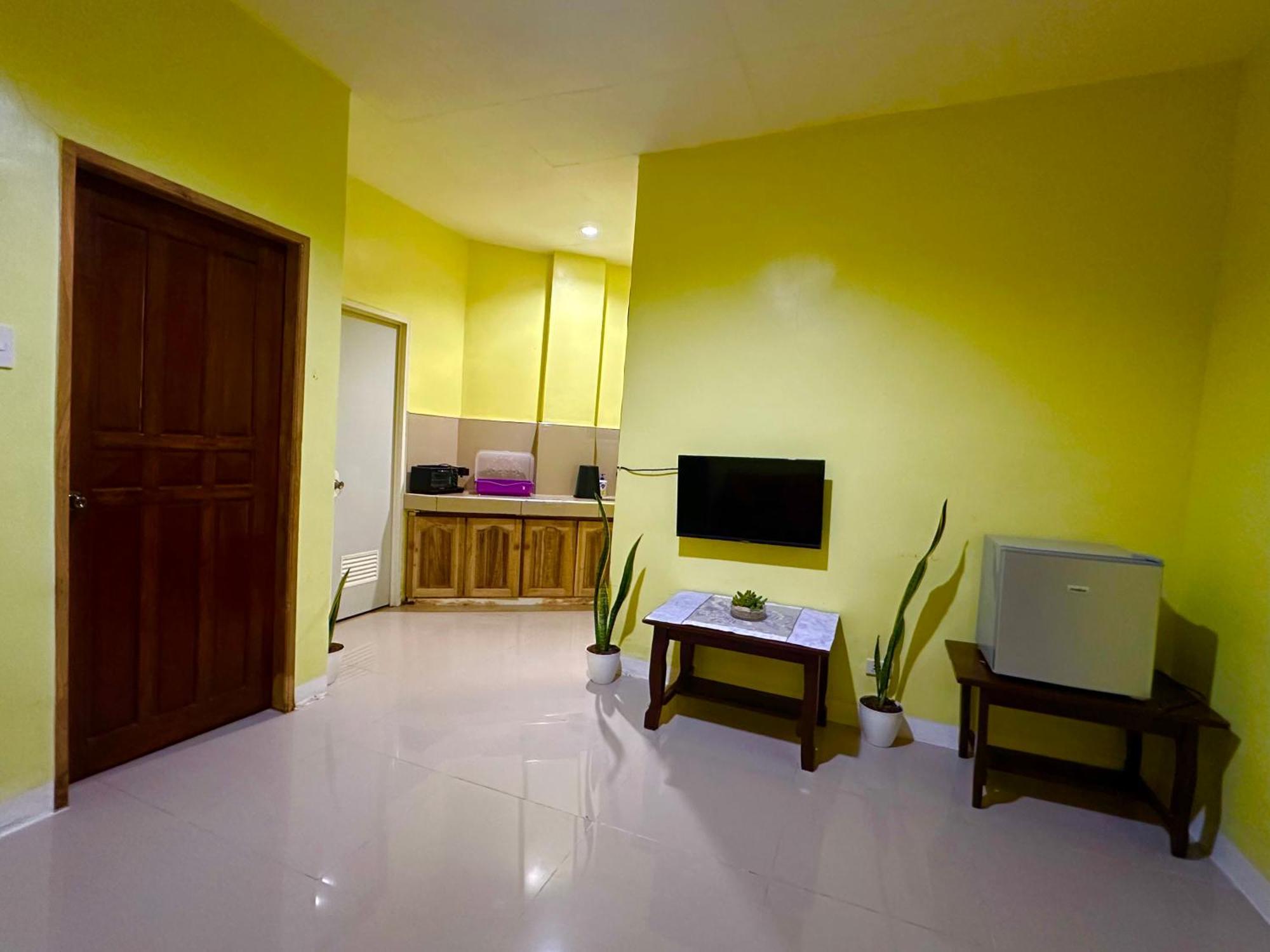 Rozay Travellers Inn Kabankalan Exterior photo